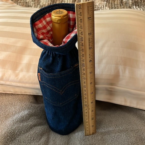 Levi’s wine bottle sack/holder with pocket for cork screw very rare find - Picture 4 of 6